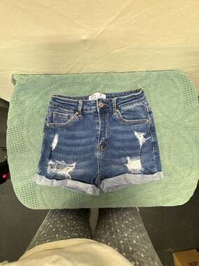 Wax Jean Collection Stretch For Days Distressed Cuffed Denim Shorts Size S